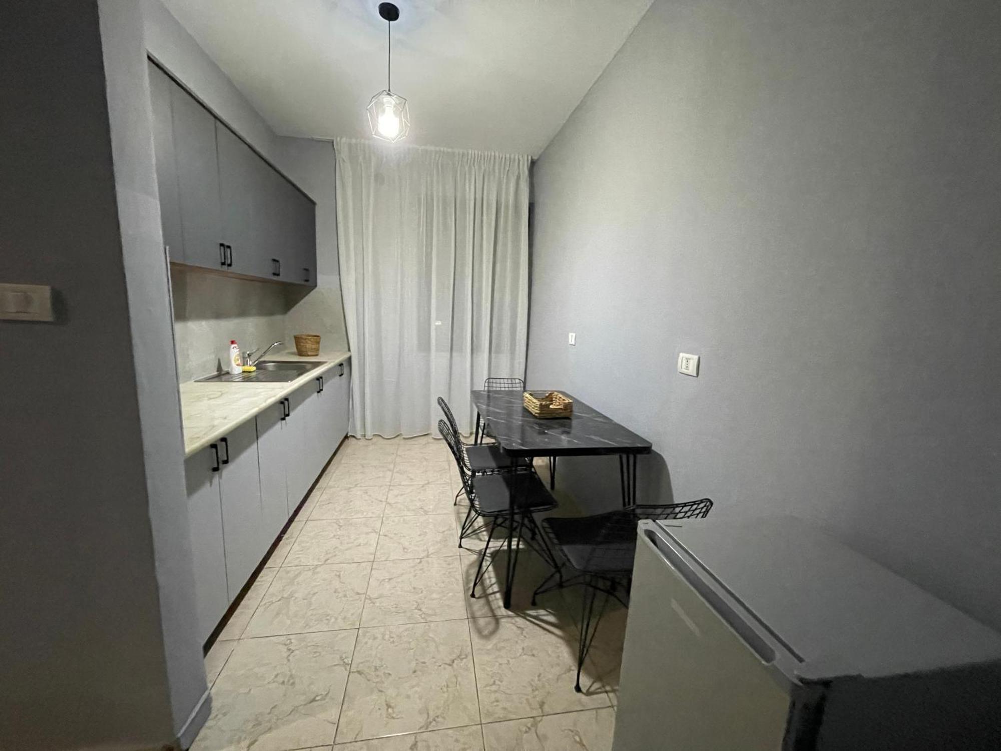 Super House 2 Blloku - 3 Rooms Tirana Exteriör bild